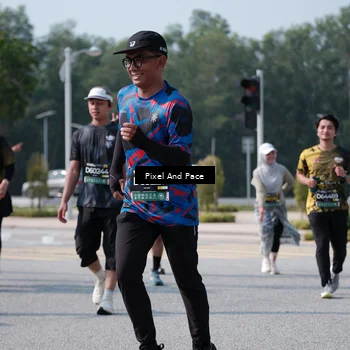 Runner Photo 6803012