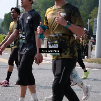 Runner Photo 6803041