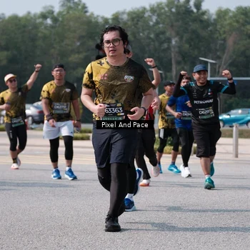 Runner Photo 6803073