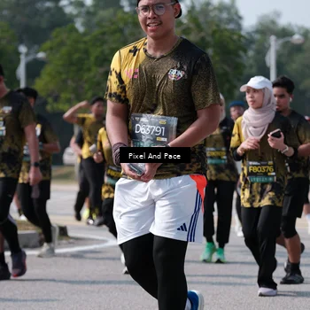 Runner Photo 6803121