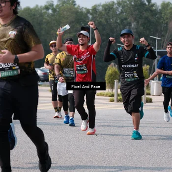 Runner Photo 6803124
