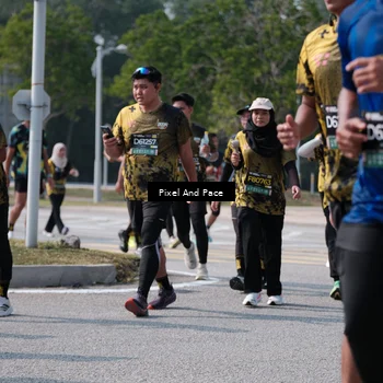 Runner Photo 6803125