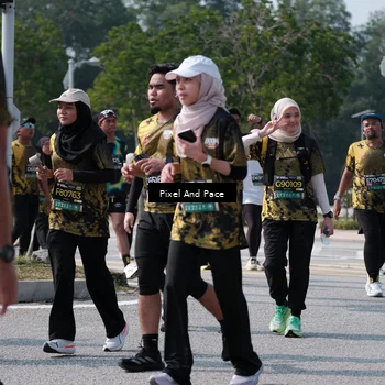 Runner Photo 6803160