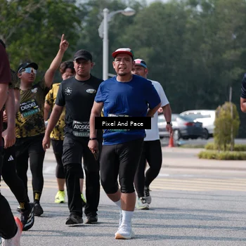 Runner Photo 6803172