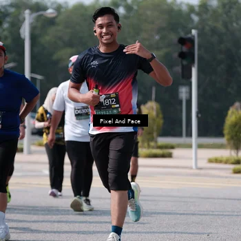 Runner Photo 6803184