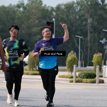 Runner Photo 6803279