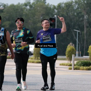 Runner Photo 6803280