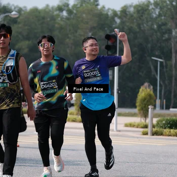Runner Photo 6803281