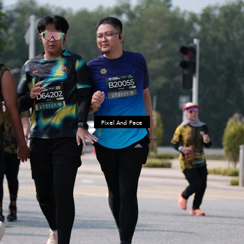 Runner Photo 6803303