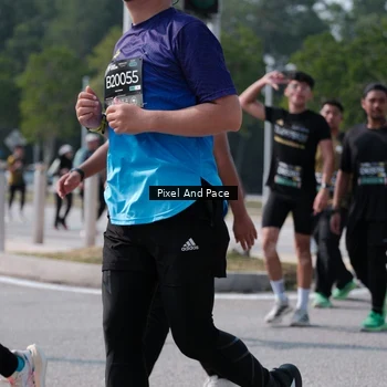 Runner Photo 6803311