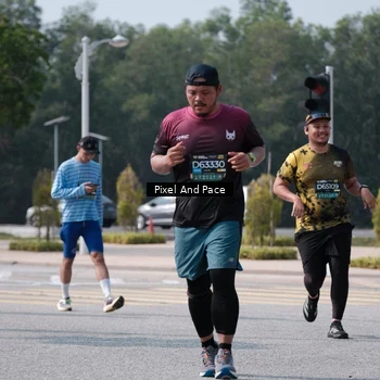 Runner Photo 6803316