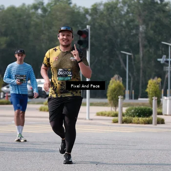Runner Photo 6803333
