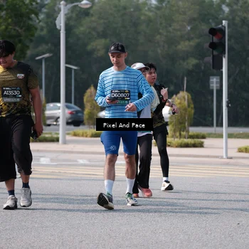 Runner Photo 6803359