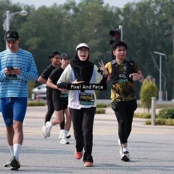 Runner Photo 6803375