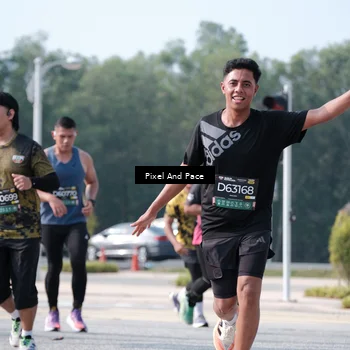 Runner Photo 6803433