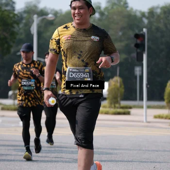 Runner Photo 6803441