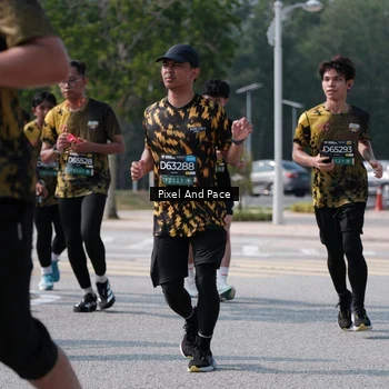 Runner Photo 6803458