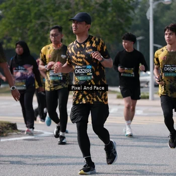Runner Photo 6803466