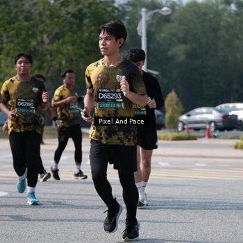 Runner Photo 6803467