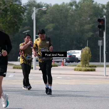 Runner Photo 6803495