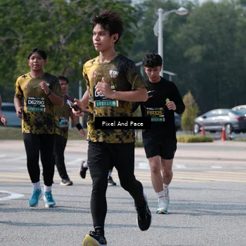 Runner Photo 6803499