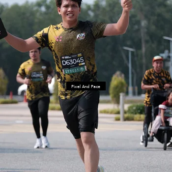 Runner Photo 6803576