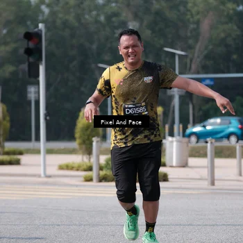 Runner Photo 6803590