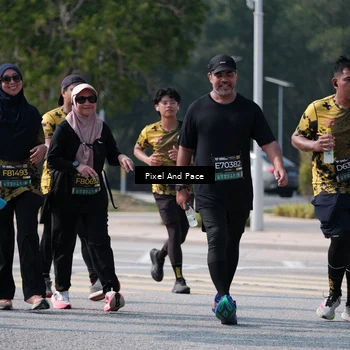 Runner Photo 6803693