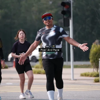 Runner Photo 6803711