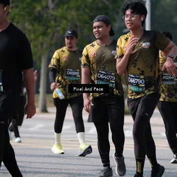 Runner Photo 6803718