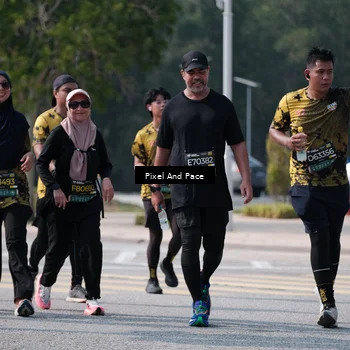 Runner Photo 6803726