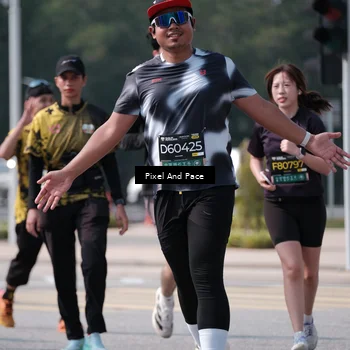 Runner Photo 6803756