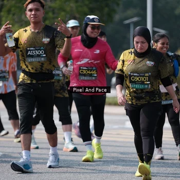 Runner Photo 6803847