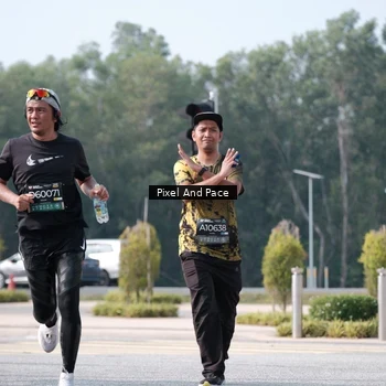 Runner Photo 6803862