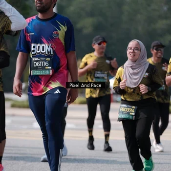 Runner Photo 6804011