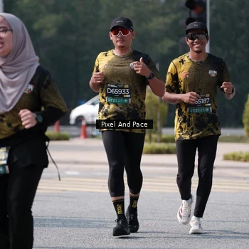Runner Photo 6804032