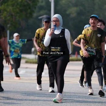 Runner Photo 6804038