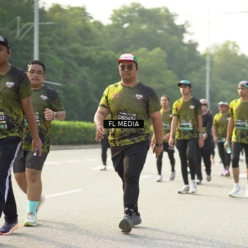 Runner Photo 6804041