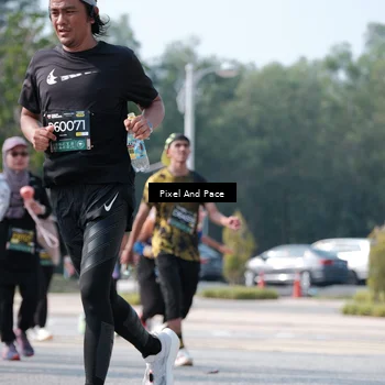 Runner Photo 6804060