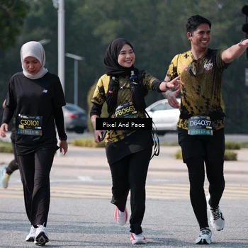 Runner Photo 6804111