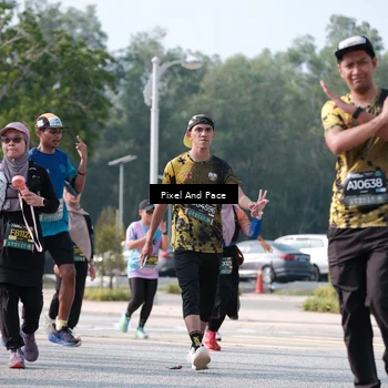 Runner Photo 6804113