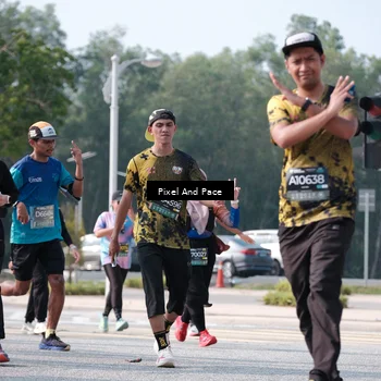 Runner Photo 6804123