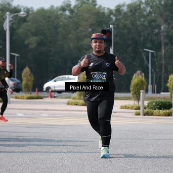 Runner Photo 6804136