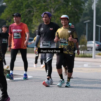 Runner Photo 6804155
