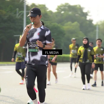 Runner Photo 6804164