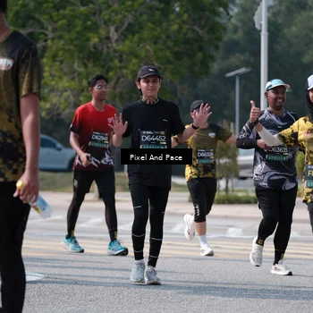 Runner Photo 6804174
