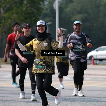 Runner Photo 6804181