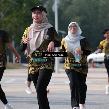 Runner Photo 6804245