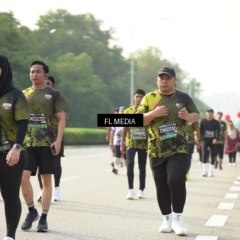 Runner Photo 6804275