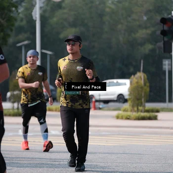 Runner Photo 6804310